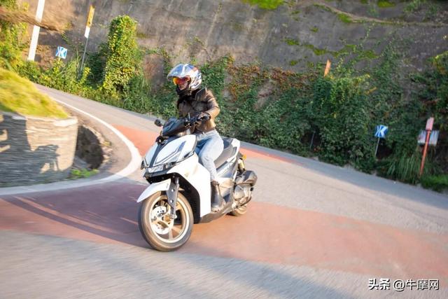 迎着阳光 向着南山 与鸿150S奔跑在城市和山野之间