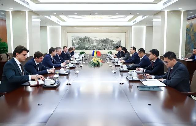 结束访华才5天，乌克兰公开翻脸：要制裁中国公民，逼中方选边站