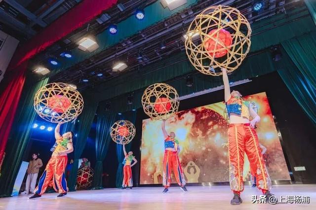 近百个街头市集，周末上复兴岛一站式“吃喝玩乐”