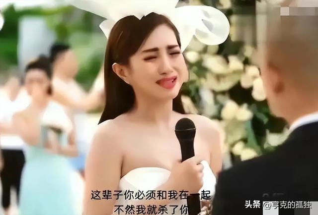 同时谈7个女友，坏事干尽，却红极一时，是谁帮了他？