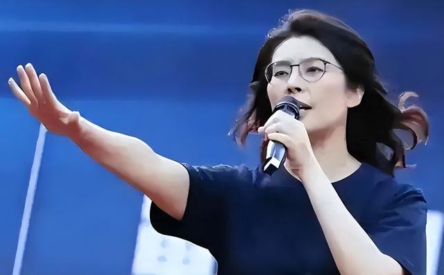 刚坐稳国民党主席位置，郑丽文摊牌：两岸不回归和平，其余免谈！