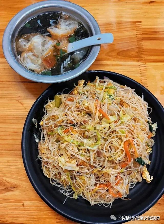 人少景美的宝藏小县城：藏着绝美海岛，一半草原一半海