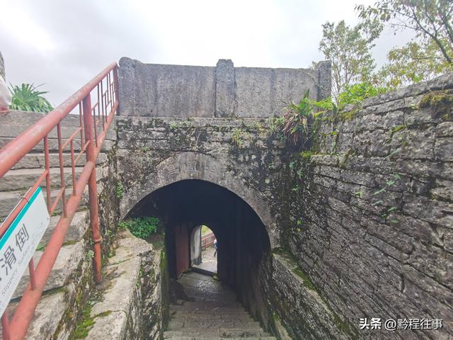 寻找一片僧人墓地，佛门高僧竟然最后落得尸骸无存