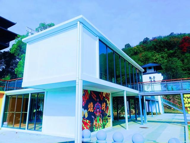 涌泉洞里洞涌泉