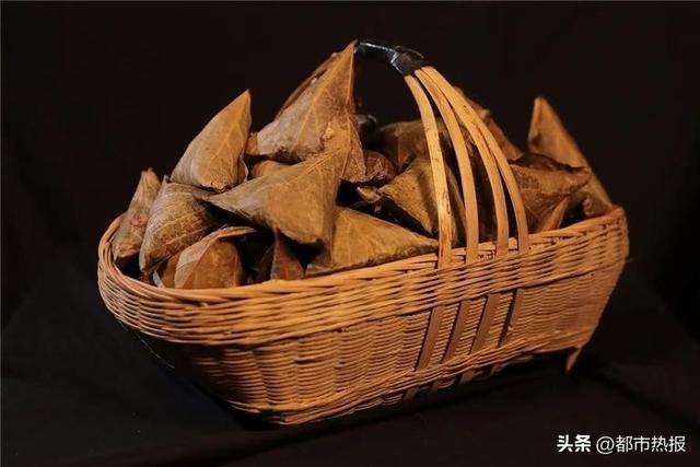 10月2日攀登“万里长江第一梯” 国庆中秋不远游 在云阳体验别样假期
