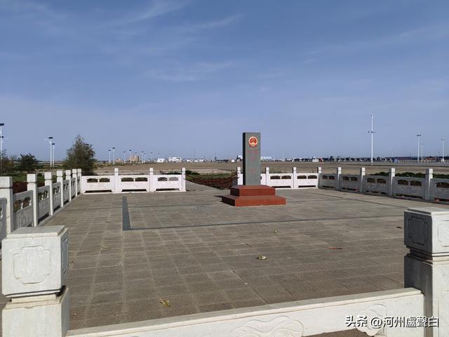 中蒙边境策克口岸