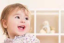 想要宝宝更快的开口学说话，一定要帮助宝宝抓住语言爆发期图片