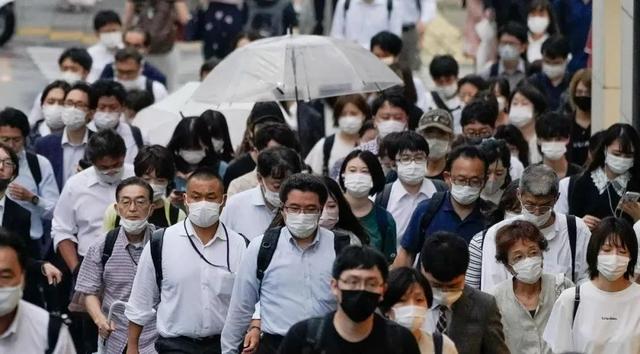 日本境内有多少中国人？数据曝光令人不敢信，难怪731上映被阻碍