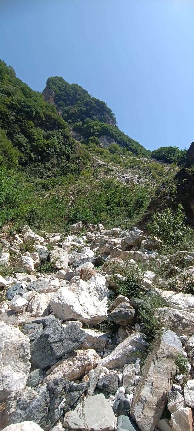 骆峪傥骆古道风景不错！
