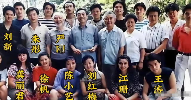 国家一级女演员的她，多次给丈夫戴绿帽，为何丈夫重病都不离婚？