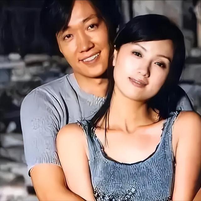 离春节不到2个月，52岁辛柏青高调官宣喜讯	，朱媛媛总算能安心了