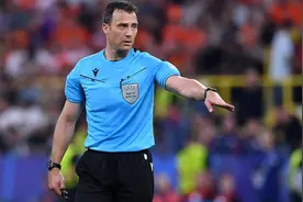 判罚荷兰队点球，欧洲杯半决赛裁判收到球迷死亡威胁图片