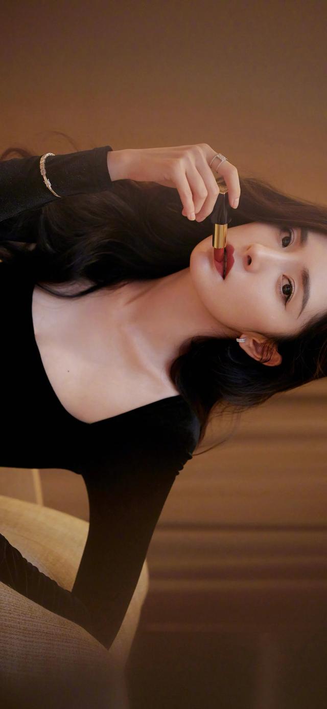 美女壁纸-第5310期-杨幂