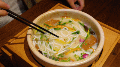 跟着赛事游昆明｜看完美景吃美食！这些天冷暖胃美食，带你解锁昆明冬日的温暖密码~