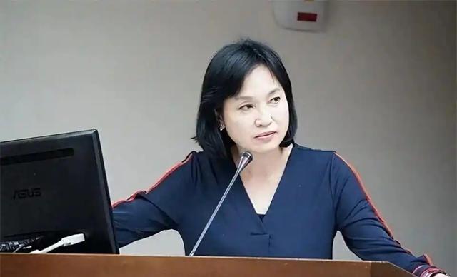 大陆一锤定音	，美武器禁止入台，赖清德天塌了，国民党4人现原形