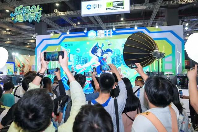 黄陂造！全球首款在上海亮相首发