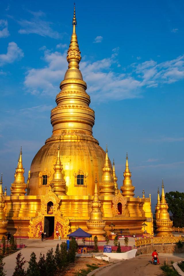 被位置耽误！云南这座21°C春日小城，三面与缅甸接壤，比版纳惬意