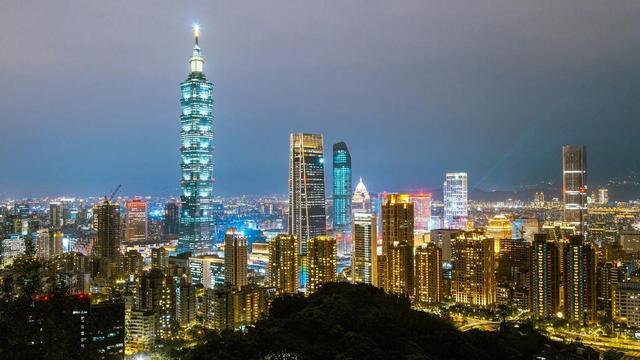 郑丽文扛大旗！台当局提统一时间，岛内接通知，核心资产移交美日