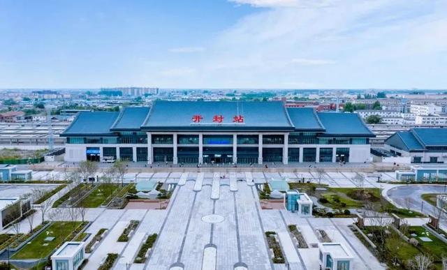 这座地级市的百年老站，最近客流超火爆！