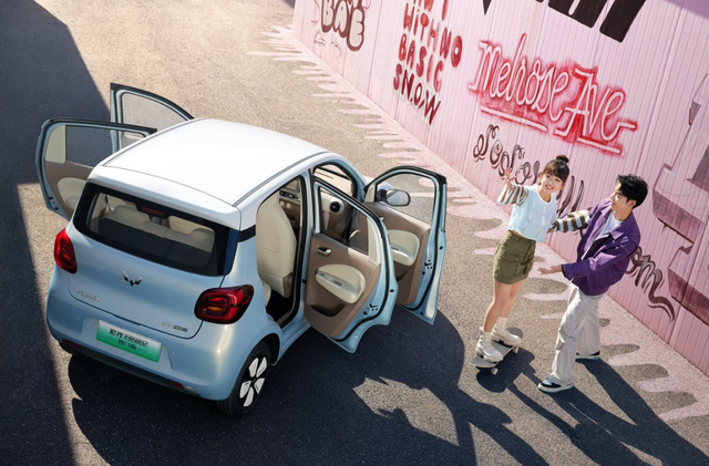 宏光MINIEV堪称国民神车，除了价格友好外还有这几个优点~