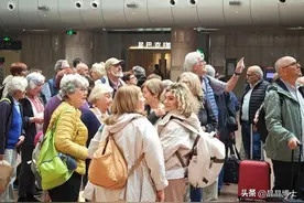 中国顶级阳谋，让老外发现被骗了：中国最危险的地方，原来是夜市图片