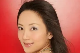 身材丰满、形象出众的四位女歌唱家，你最喜欢谁？图片