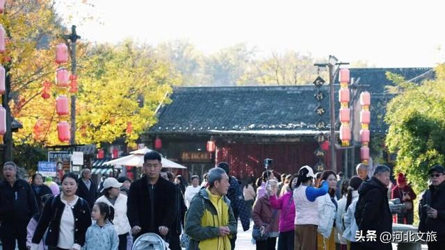 周末出发!在恋乡·太行水镇，做一场限定版的山水闲梦