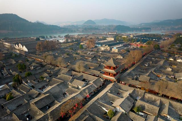 过年旅行去哪里玩，这6个地方，年味儿浓厚，人文景观丰富