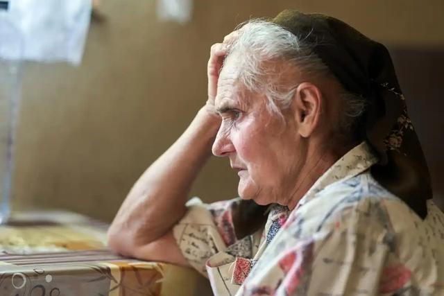 帕金森“元凶”首次被抓！健康人脑中也有？2500 万患者或迎新希望