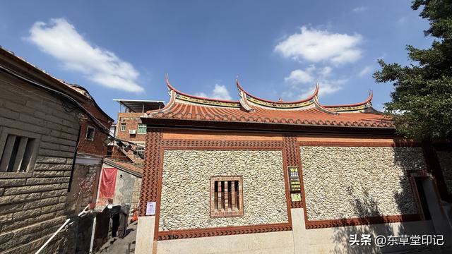 簪花围里的千年渔村：泉州蟳埔村沉浸式体验全攻略