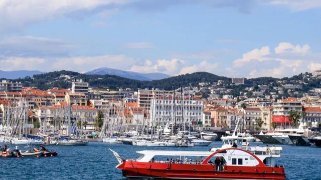 不赶路的法国，藏着最治愈的浪漫