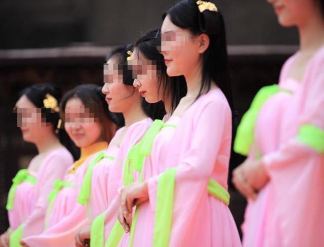 包养多名个情妇，生下11个私生子，75岁还在拼命生娃！他是谁？