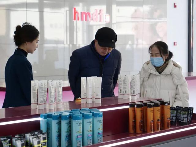 免税店来了！枫尚奥莱小镇三期启幕——