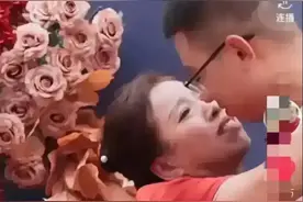 山西“最荒诞”婚礼新郎妈妈的动作，揭示婚姻中边界感缺失的可怕图片