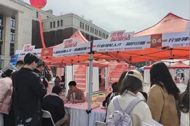 西安交大举办2025年“千家单位 万名学子”春季综合类双选会图片