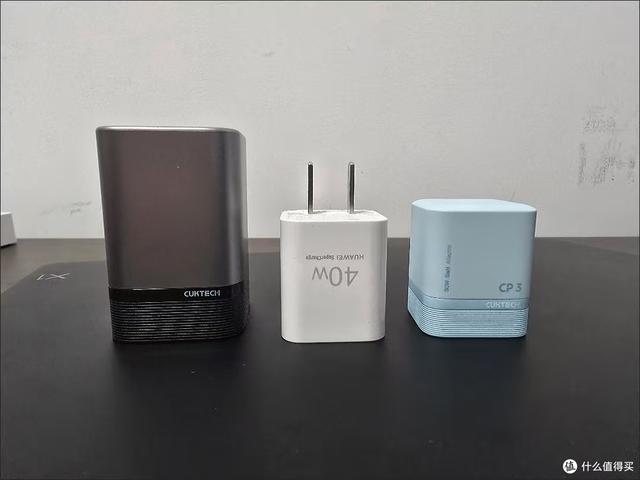 苹果17的40W充电器这两款怎么样