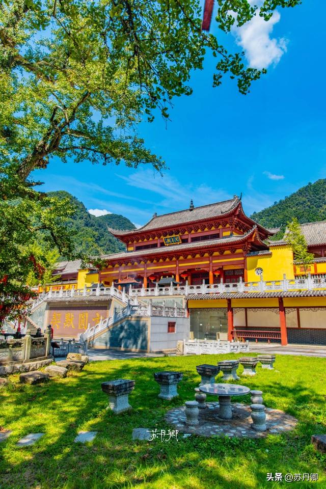 江西文旅为什么不宣传明月山？藏有世界罕见温泉，还有千年古银杏