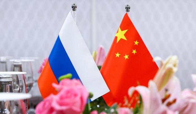 美不许中方买俄石油，否则加税100%，不到24小时，中方反将2军
