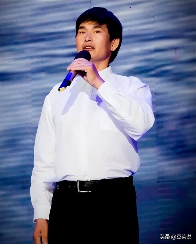 人在做天在看！被传“跳楼身亡”的大衣哥，这次终于不再选择沉默