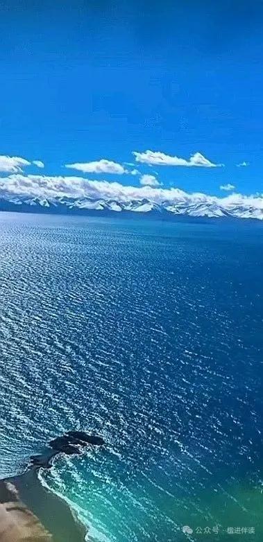 这么蓝的天空，好美