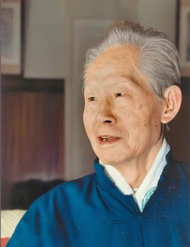 抗日名将孙立人，棺椁35年未入土 ，儿子九三阅兵后提迁葬