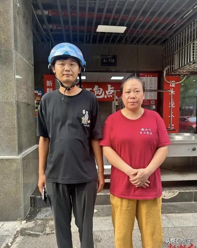 冷库救人外卖小哥发声，拒绝接受陈秀华给股份，刘旭获饿了么嘉奖