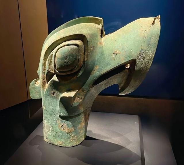 古 蜀 王 国 探 秘——走 进 三 星 堆（一）