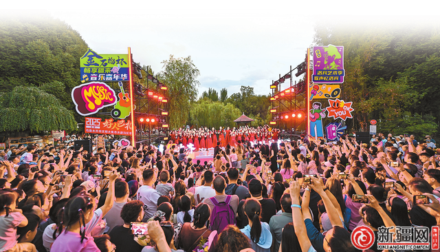 三场音乐会夏夜奏响城市文化三重奏 乌鲁木齐生活处处是舞台