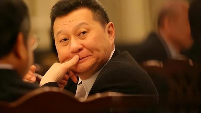 包养情人无数，娶初中同学女儿为妻，玩老婆闺蜜	，孙道存有多放荡