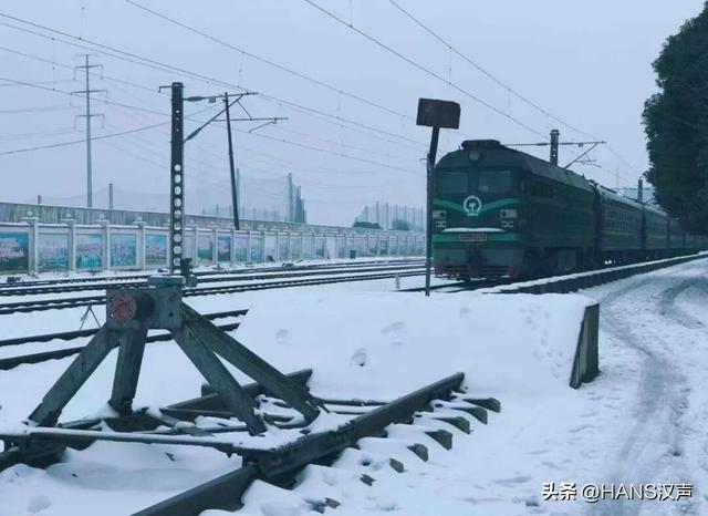 限时体验！坐绿皮火车过武汉长江大桥