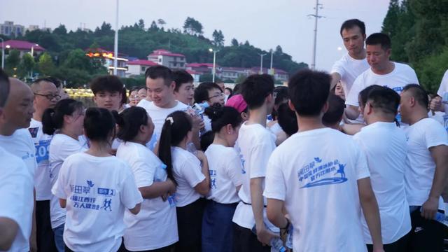 粉色落日、绚丽烟花!江西这里太浪漫了,你在现场吗?