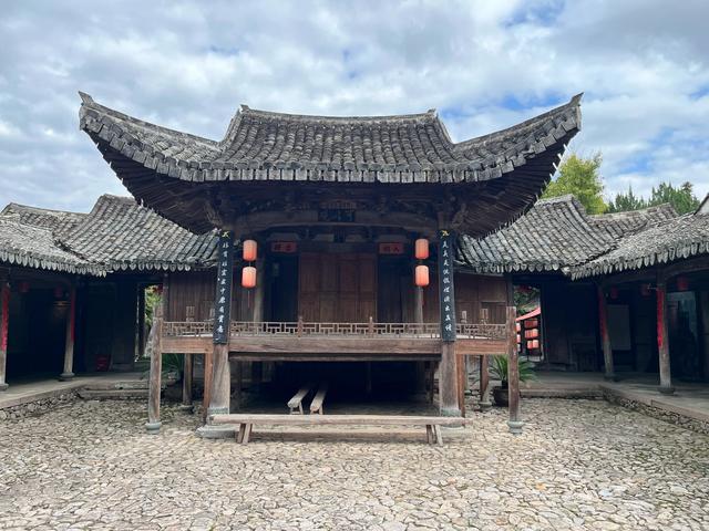 退休夫妻自驾温州永康之苍坡古镇、石桅岩、芙蓉古镇、丽水街