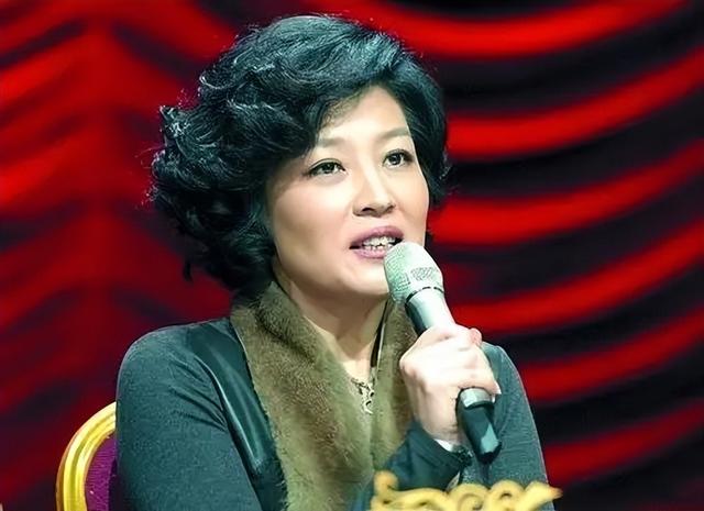 身价上亿有什么用？68岁赵本山如今家庭情况，给中老年人提了个醒