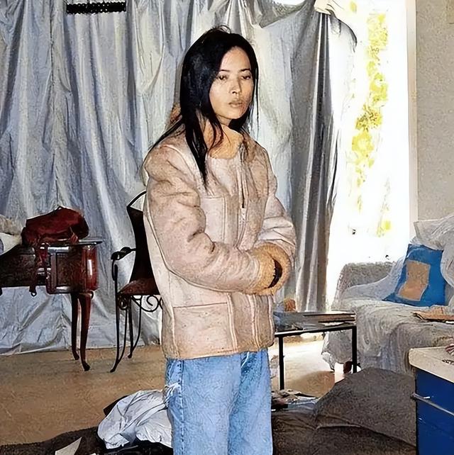 “知情人”曝蓝洁瑛被大佬性侵细节，现场多人围观，无人出手制止